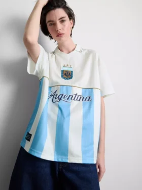 Argentinské fotbalové tričko s límečkem