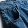 Asymetrická zavinovací sukně z bavlněného denimu