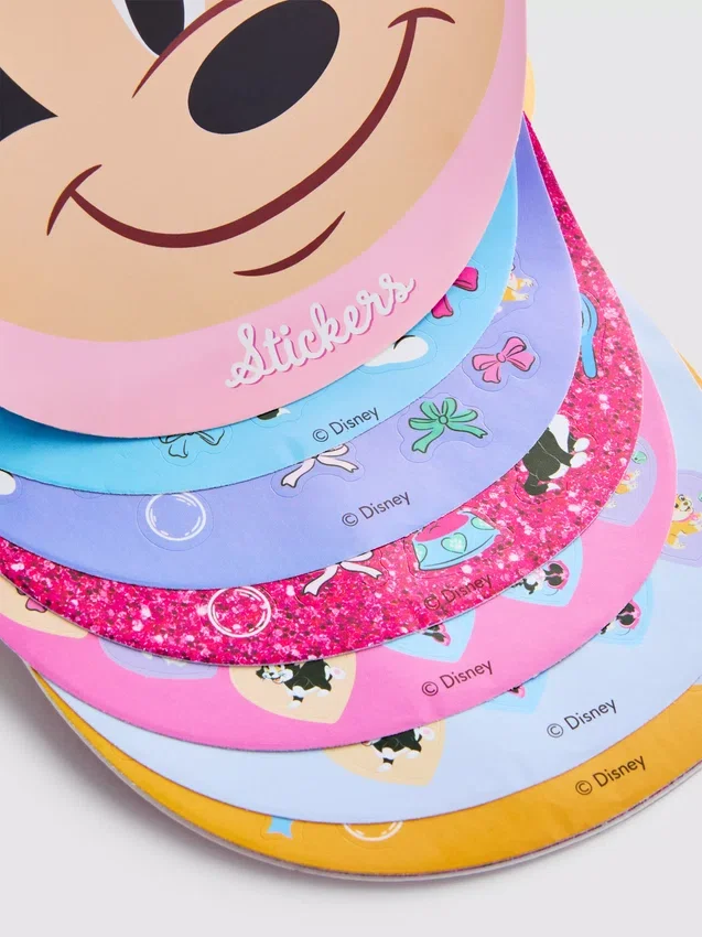 Balení 500 samolepek s postavičkou Minnie Mouse od Disneyho