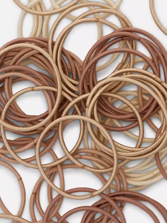 Balení 60 kusů silných elastických gumiček do vlasů