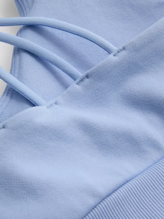 Bezešvý sportovní crop top na ramínka