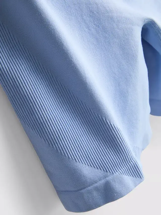 Bezešvé sportovní kraťasy se zmačkaným efektem