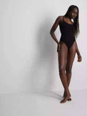 Bezešvé stahovací tanga body