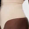 Bezešvé stahovací tanga s vysokým pasem