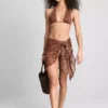 Bikiny Paula Echevarría s leopardím vzorem a výstřihem za krk