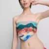Bikiny s bandanovým topem s malebným potiskem