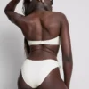 Bikiny s bandeau topem s 3D květinami