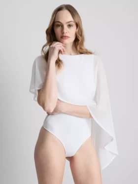 Body s přehozem ve stylu pláště