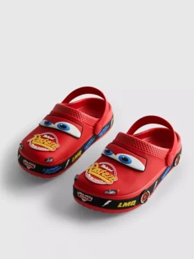 Dřeváky s motivem filmu Auta od Disney Pixar
