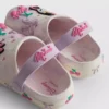 Dřeváky s motivem Minnie Mouse od Disneyho