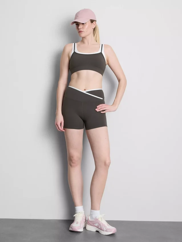Dvouvrstvý sportovní crop top