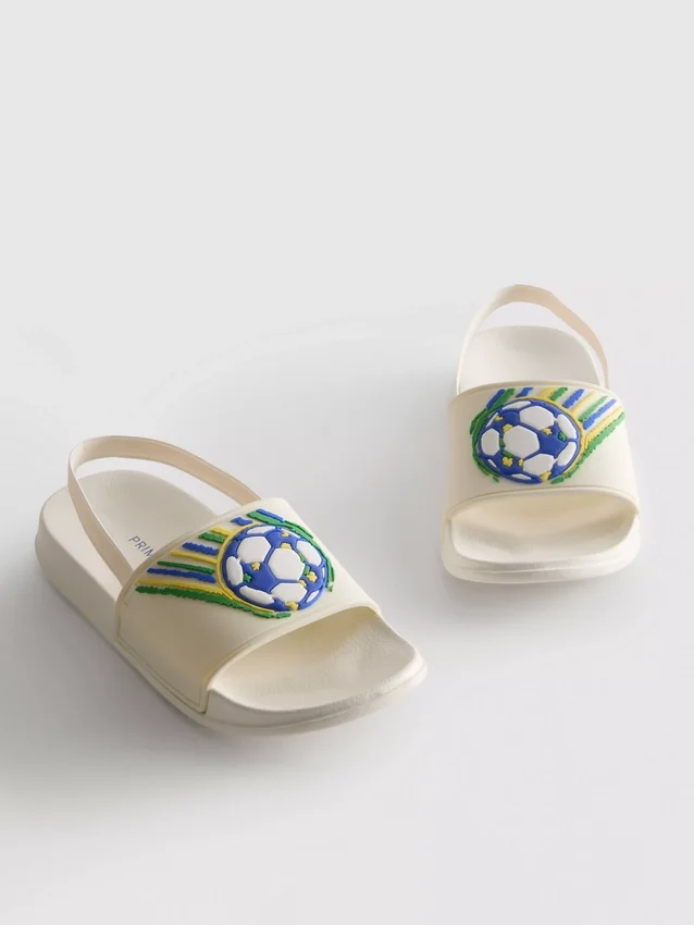 Fotbalové sandály typu slider