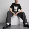 Grafické tričko Yungblud s kraťasy
