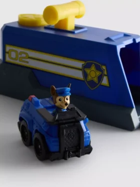 Hračka s vystřelovacím vozidlem z řady PAW Patrol
