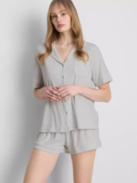 Jerseyové kraťasy s pyžamovou soupravou ve stylu „boyfriend“