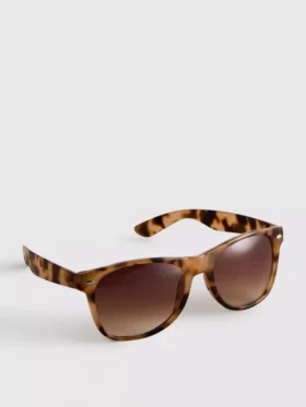 Klasické sluneční brýle typu Wayfarer