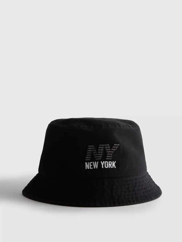 Klobouk s logem New Yorku