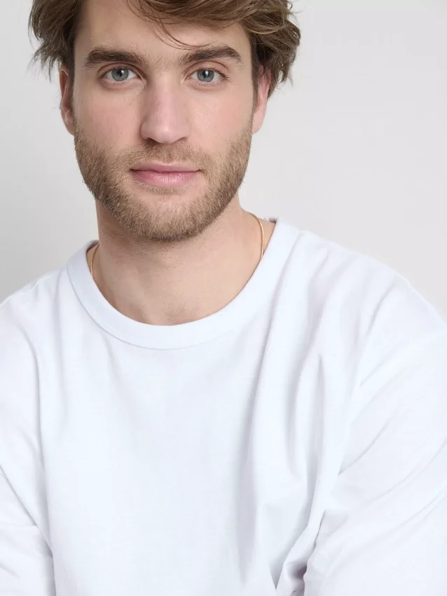 Kraťasy s krátkým rukávem a volným střihem