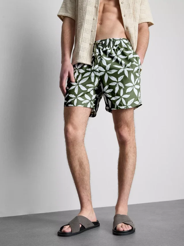 Kraťasy s květinovým potiskem a stahovací šňůrkou
