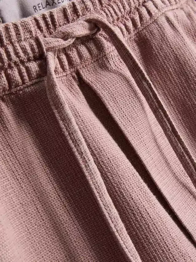 Kraťasy se stahovací šňůrkou a texturovaným povrchem