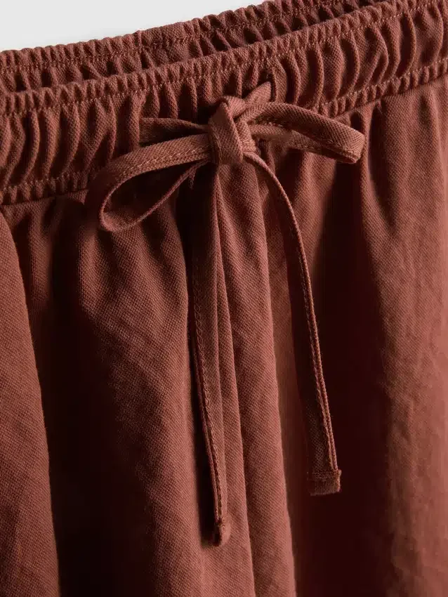 Kraťasy se stahovací šňůrkou a texturovaným povrchem