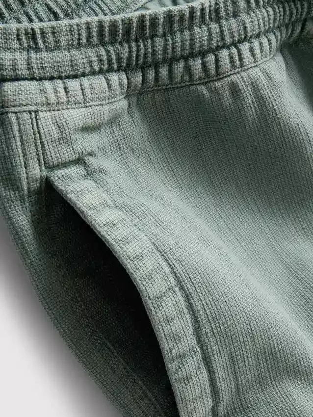 Kraťasy se stahovací šňůrkou a texturovaným povrchem