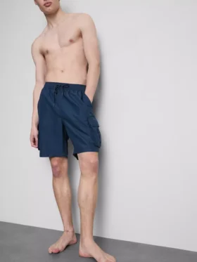 Kraťasy typu cargo