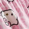 Kraťasy ve stylu „boyfriend“ s motivem Hello Kitty