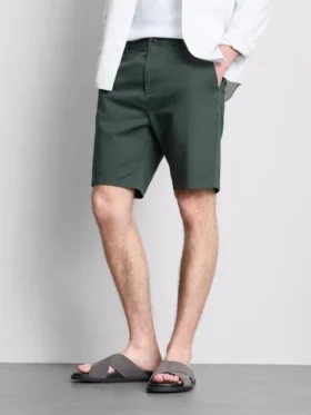 Kraťasy z bavlněného chino materiálu