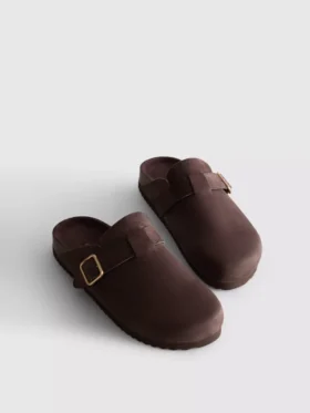 Mule s přezkou