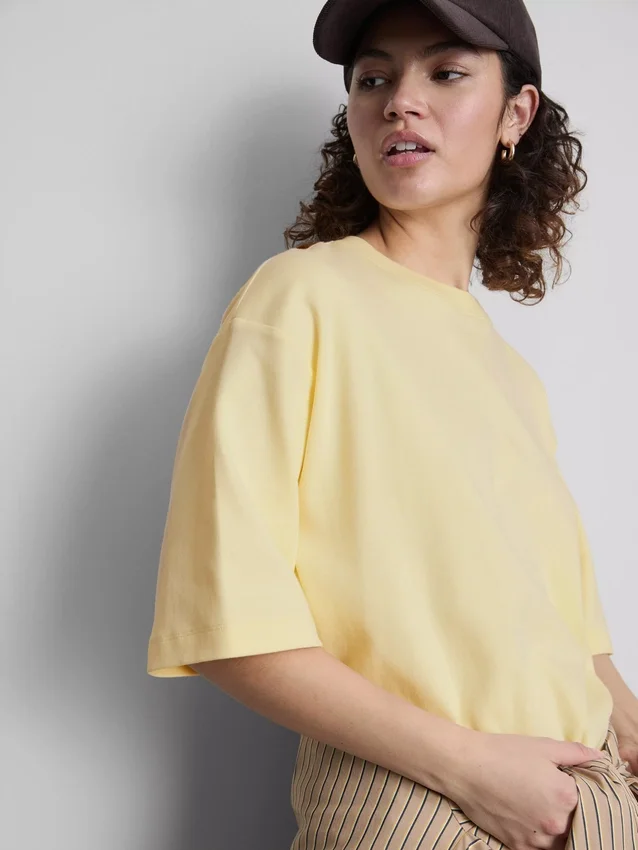 Nezbytné oversized bavlněné tričko