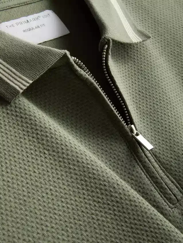 Pletená košile s texturovaným výstřihem na zip