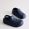 Plážové dřeváky s páskem přes patu