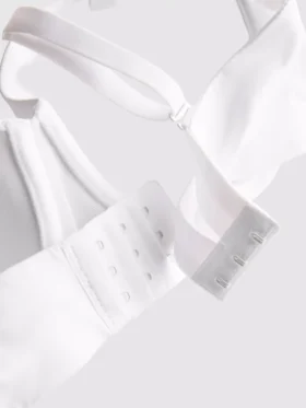 Podprsenka A-E s více způsoby nošení