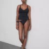 Potisknutý top tankini