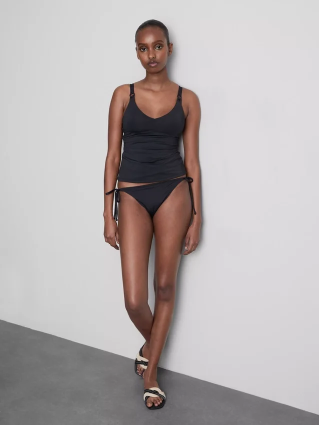 Potisknutý top tankini