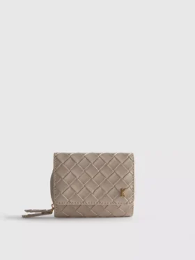 Prošívaná peněženka s iniciálami