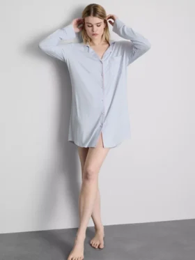Pruhovaná oversized noční košile ve stylu boyfriend