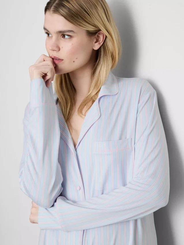 Pruhovaná oversized noční košile ve stylu boyfriend