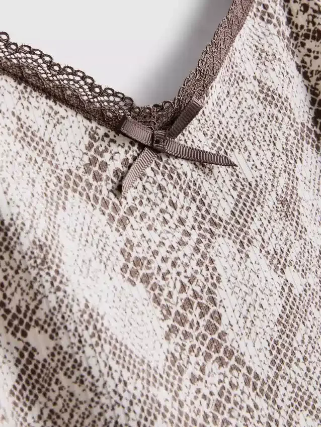 Pyžamové tílko s leopardím vzorem