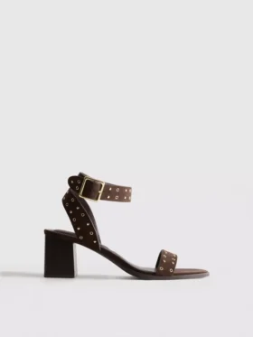 Sandály s blokovým podpatkem a cvočky