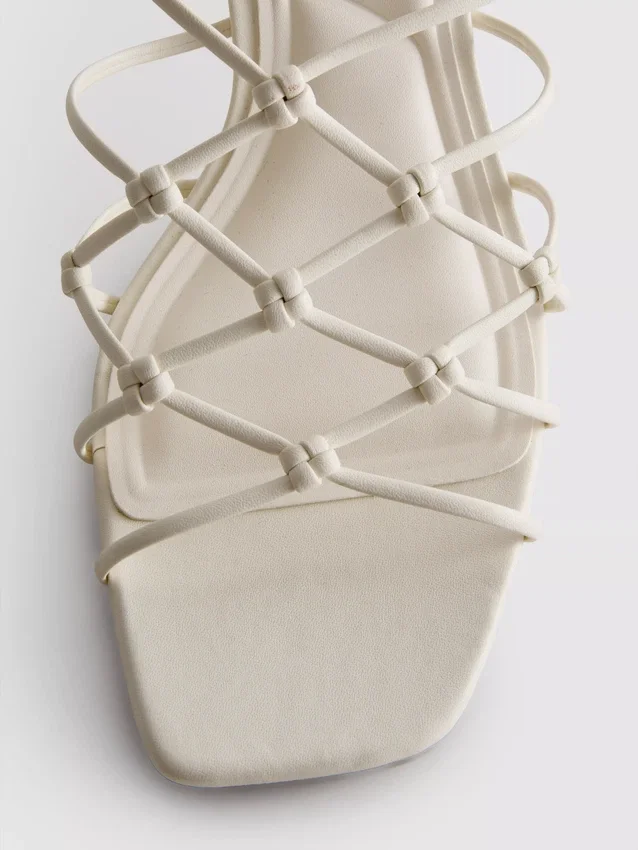 Sandály s pleteným podpatkem typu stiletto z kolekce The Edit