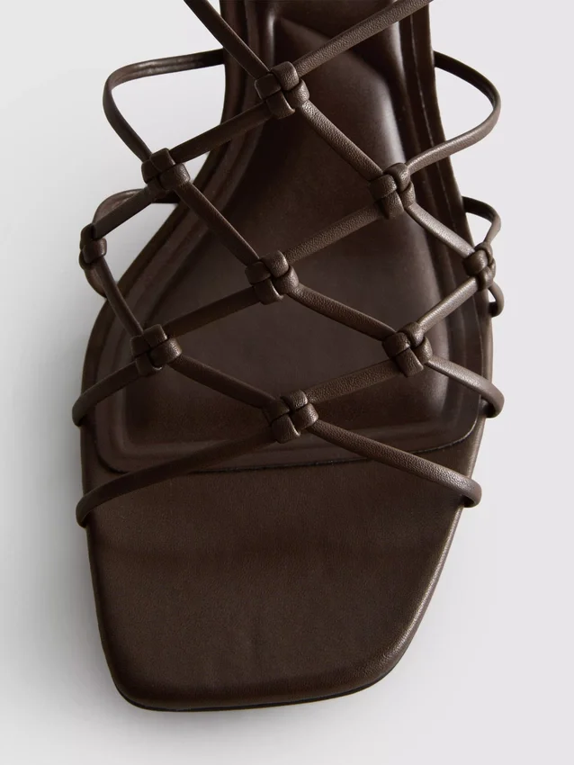 Sandály s pleteným podpatkem typu stiletto z kolekce The Edit