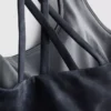 Sportovní krátký top s mramorovým potiskem a zády ve stylu racerback