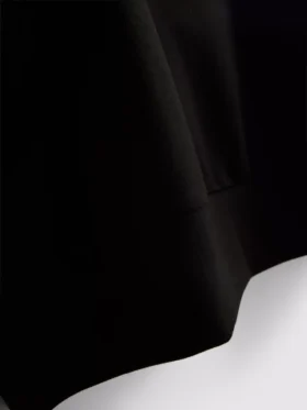 Sportovní mikina s kulatým výstřihem
