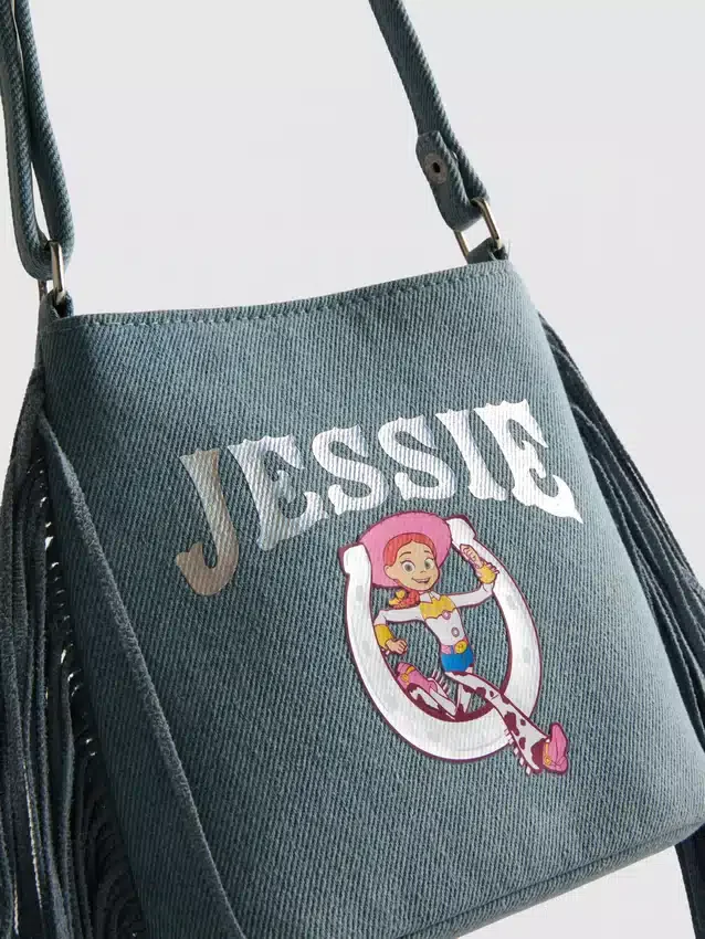Taška s třásněmi s motivem Jessie z filmu Toy Story od Disney Pixar
