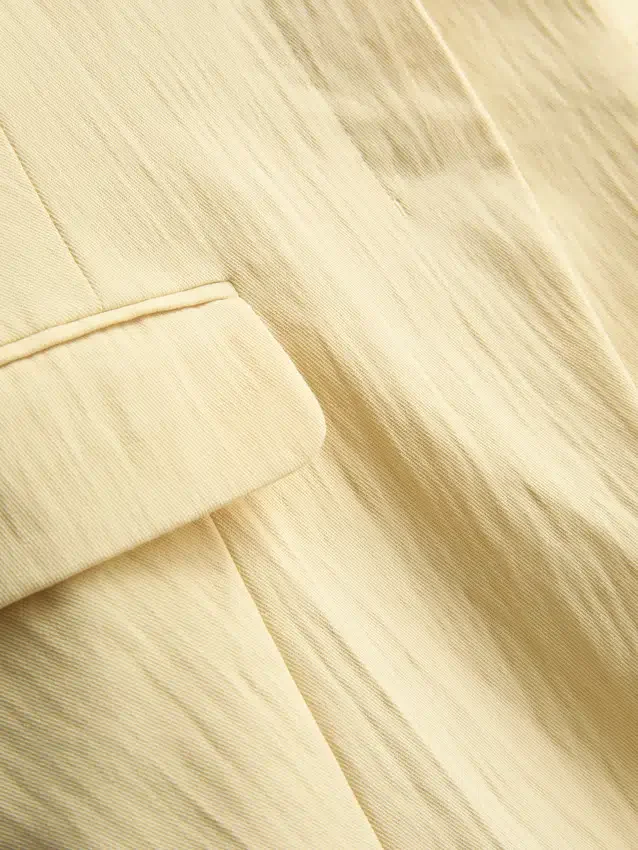 Texturovaná dlouhá vesta