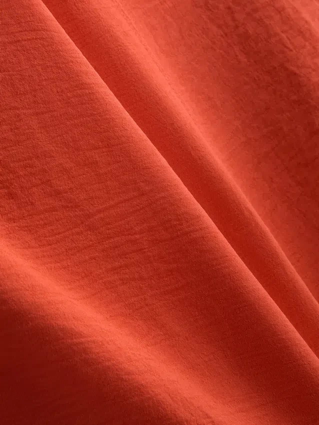 Texturované tílko s prodyšným materiálem