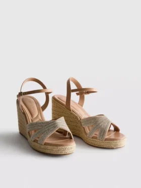 Zdobené espadrilky na klínovém podpatku